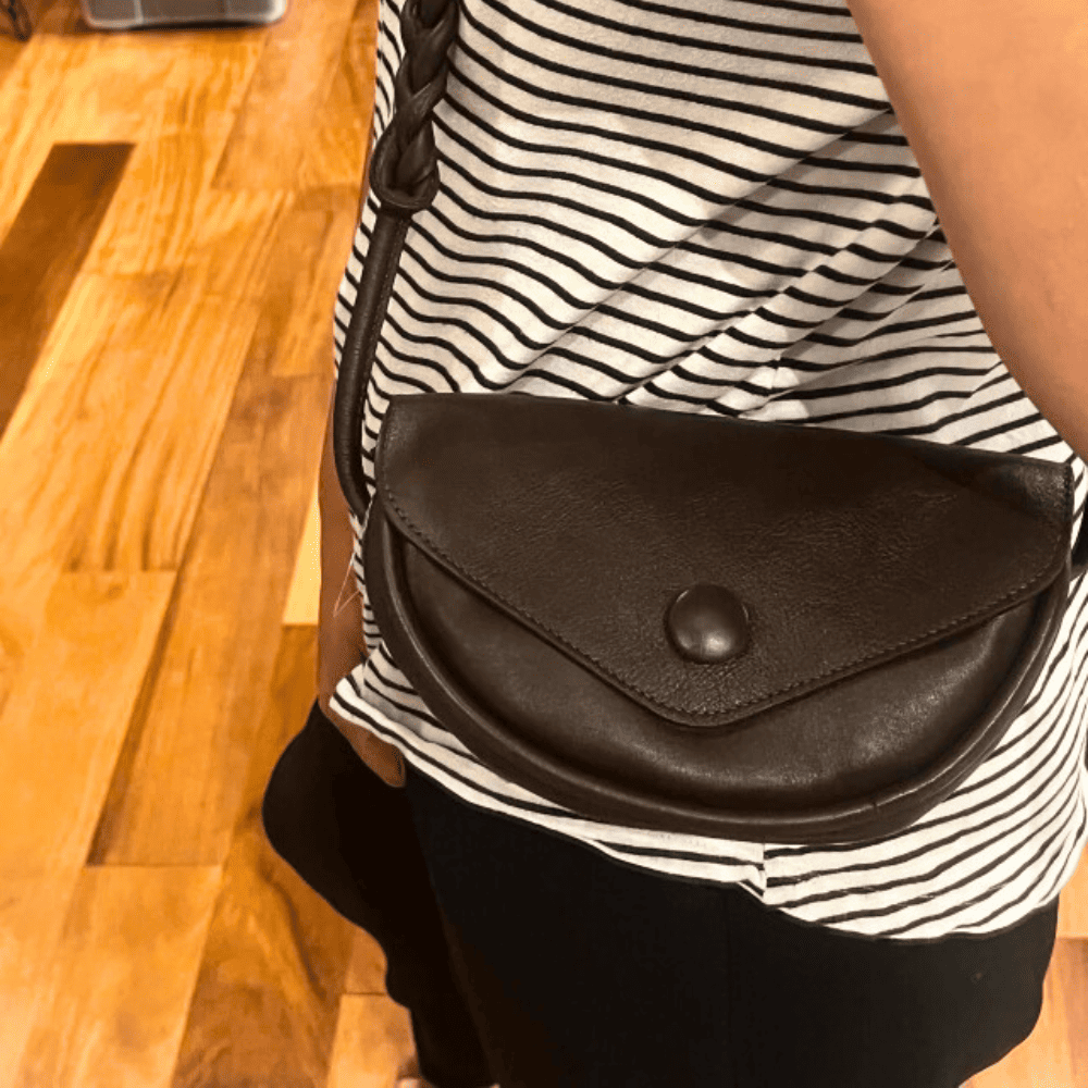 bolsa feminina de couro leg&iacute;timo - bolsa meia lua couro - bolsa couro feminina elegante - Fils